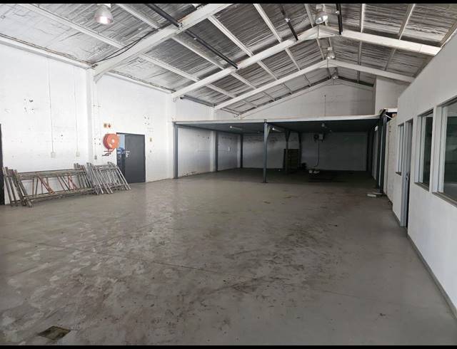 1,510M² WAREHOUSE TO LET IN PAARDEN EILAND